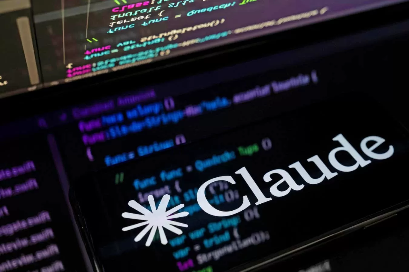 Claude AI: Why are there so many internet outages?