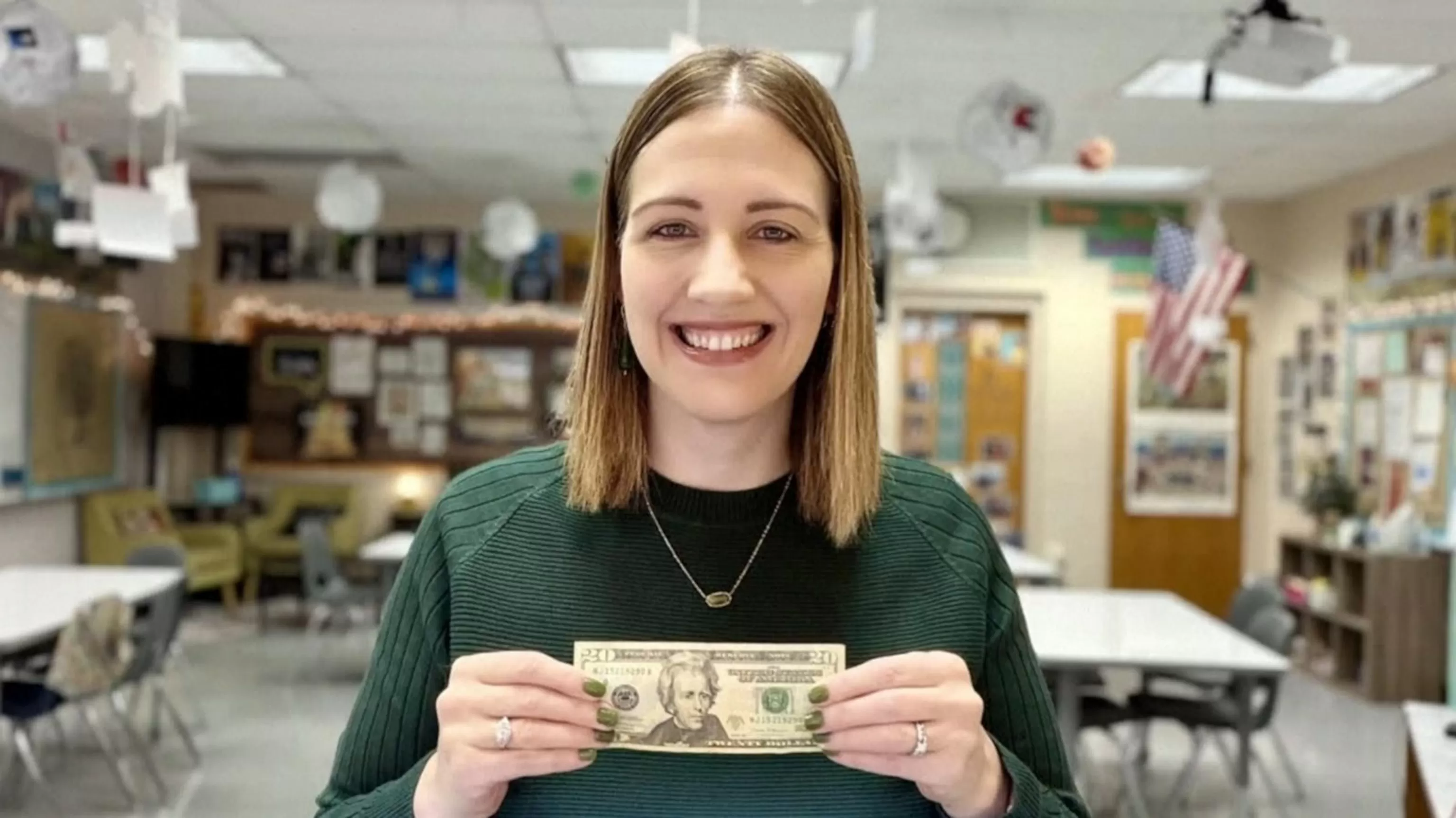 WATCH: Teacher's $20 kindness challenge spreads