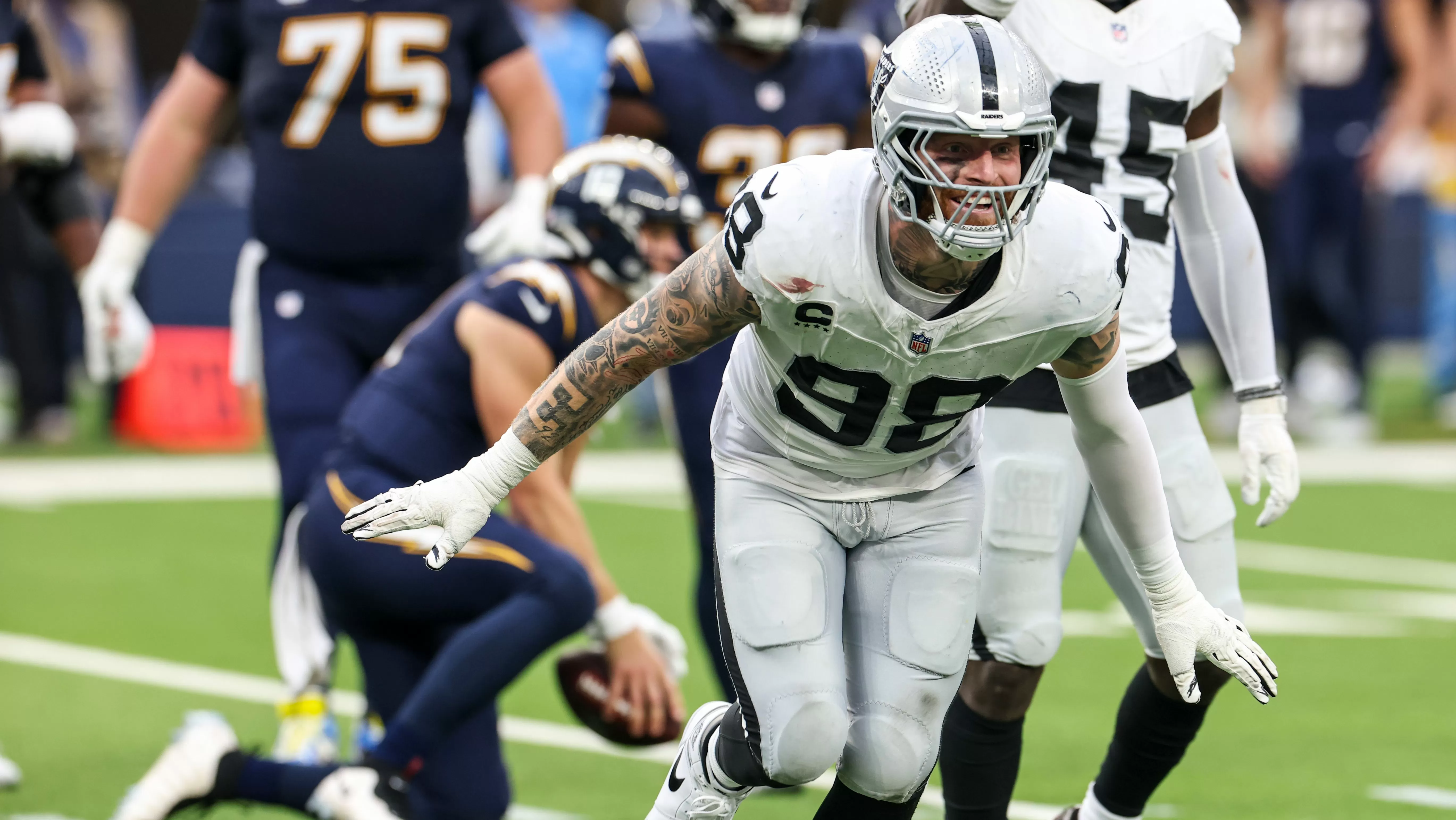 Maxx Crosby’s Surgeon Shares Big Update After Ravens Back Out of Raiders Trade