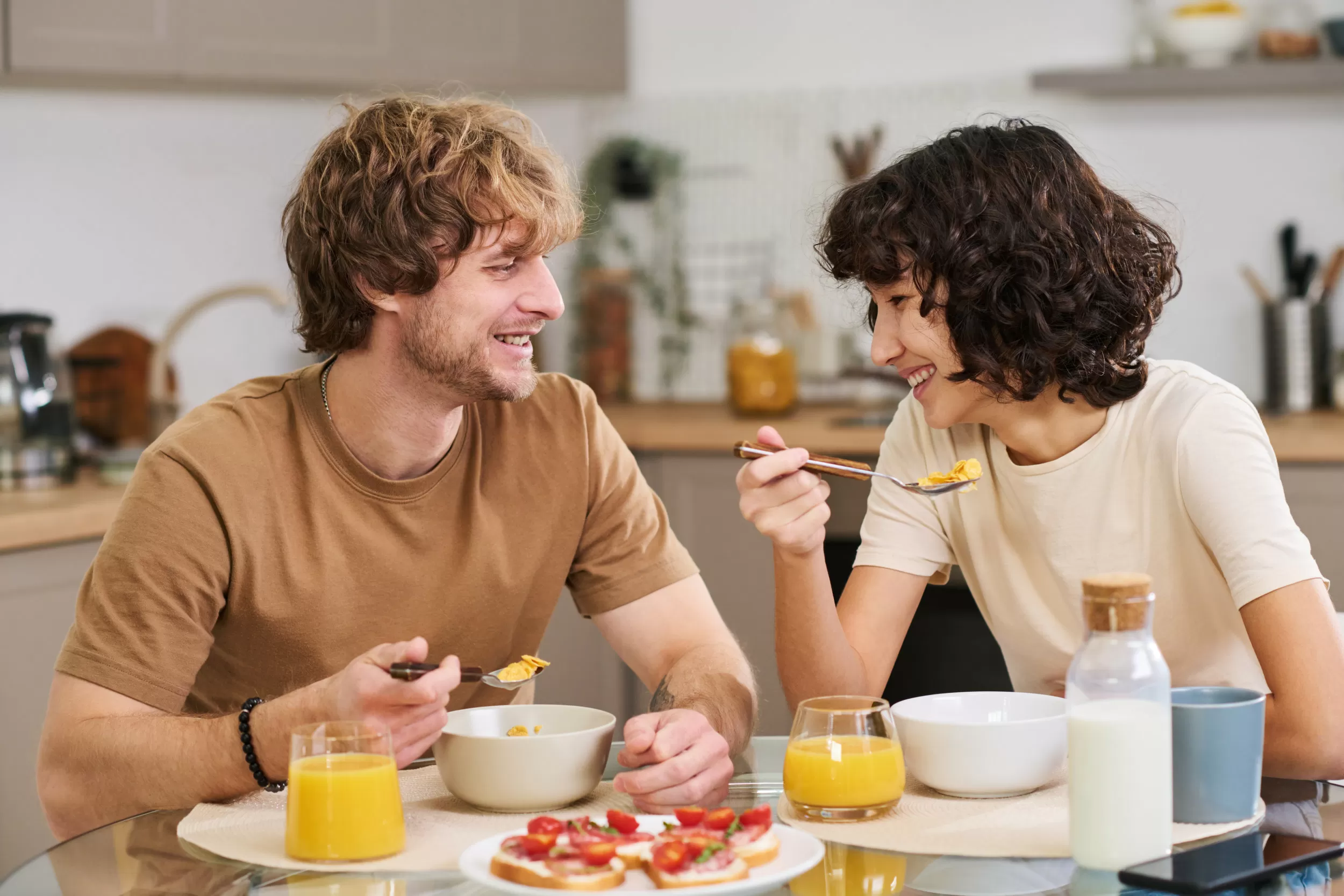 Man Shares His and Hers Dinner—No One Ready for the Difference