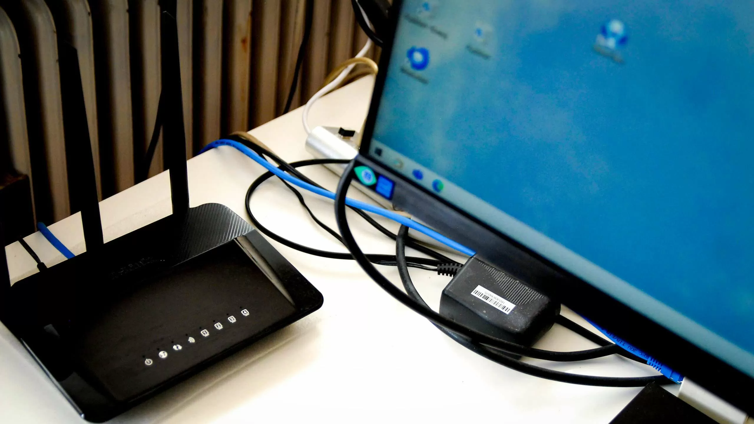 FCC Bans Nearly All Wireless Routers Sold in the U.S.