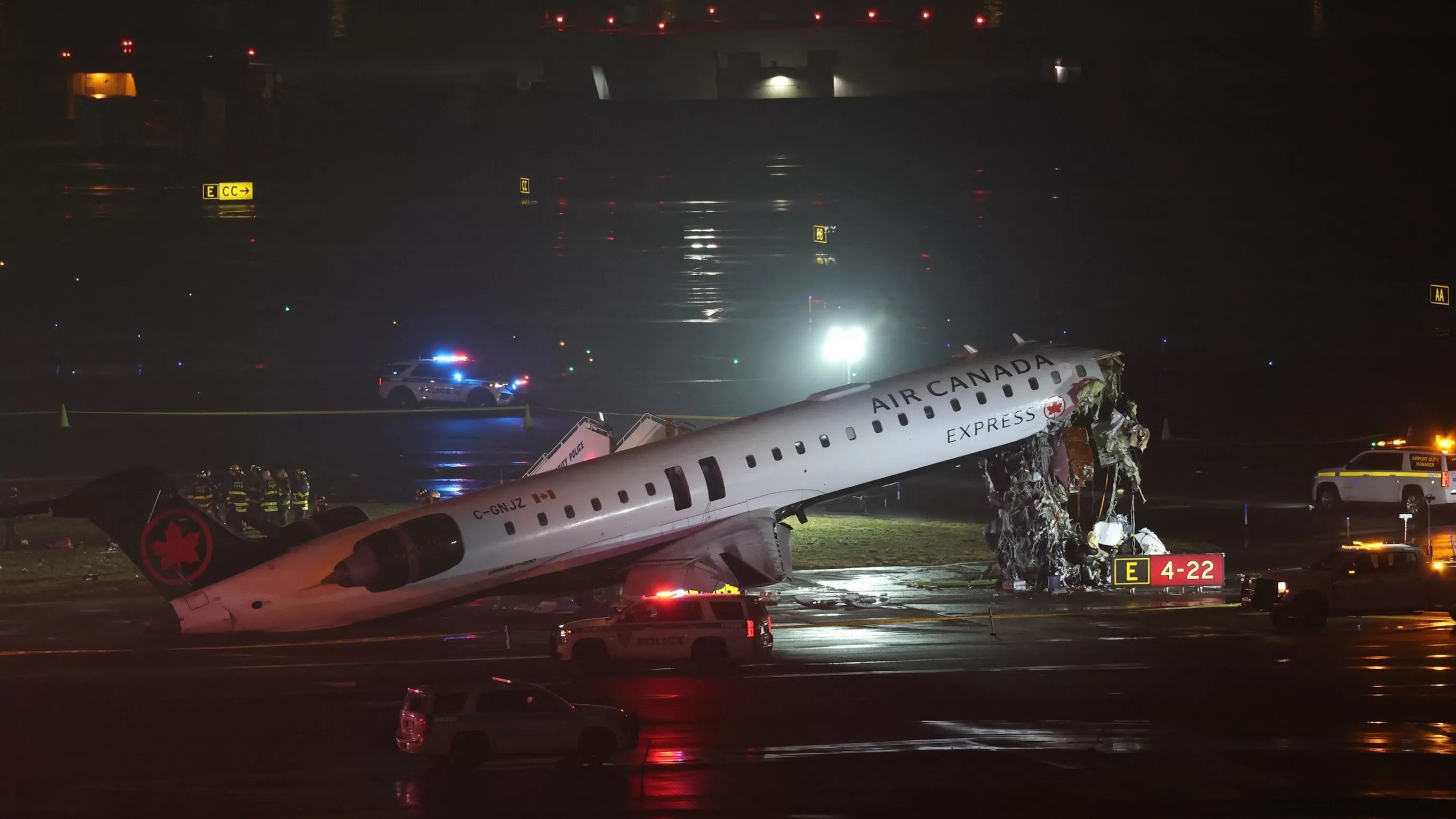 2 dead, LaGuardia closed following collision between Air Canada plane and vehicle