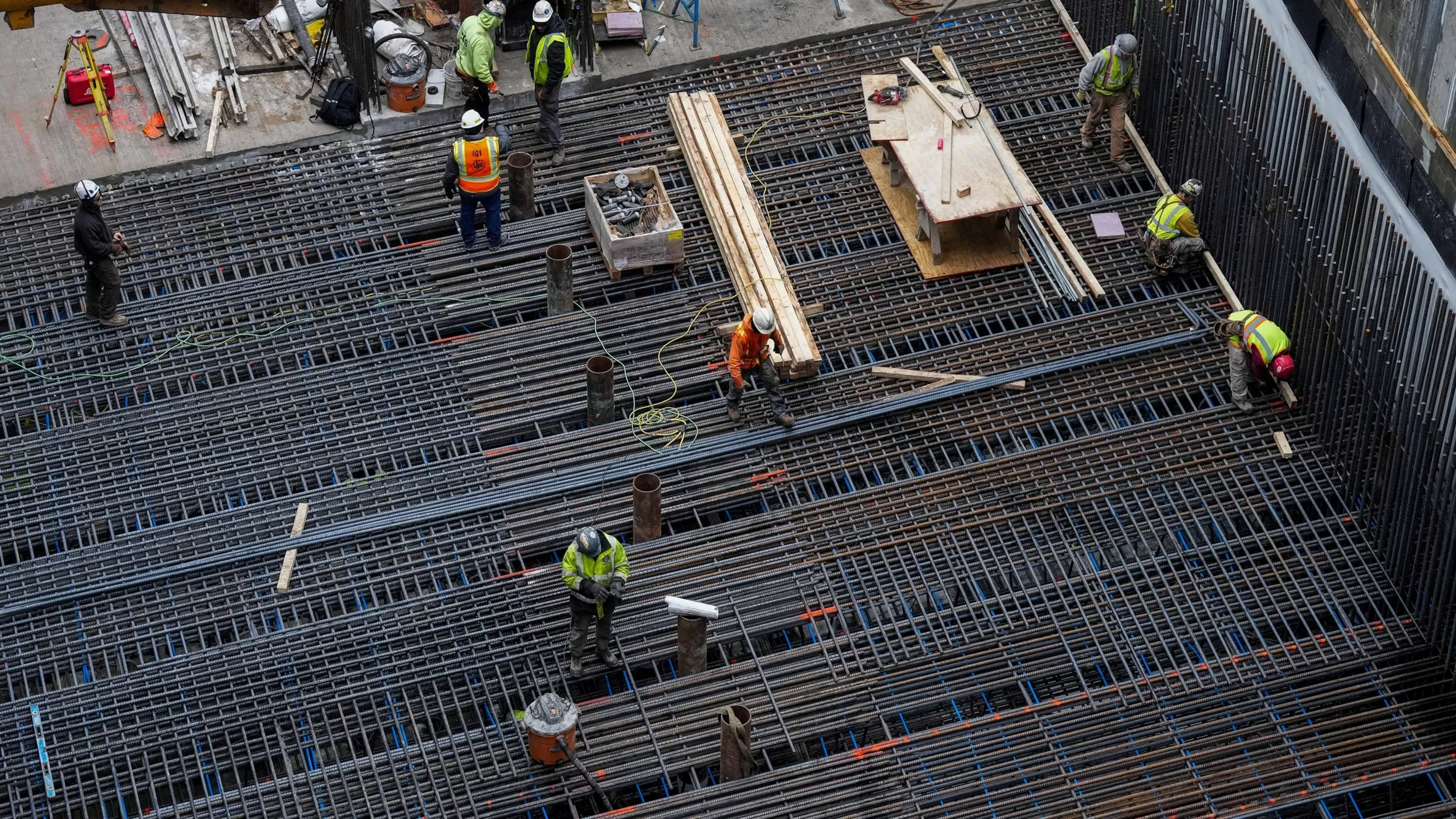 US lost 92,000 jobs as markets roil, gas prices surge: Report