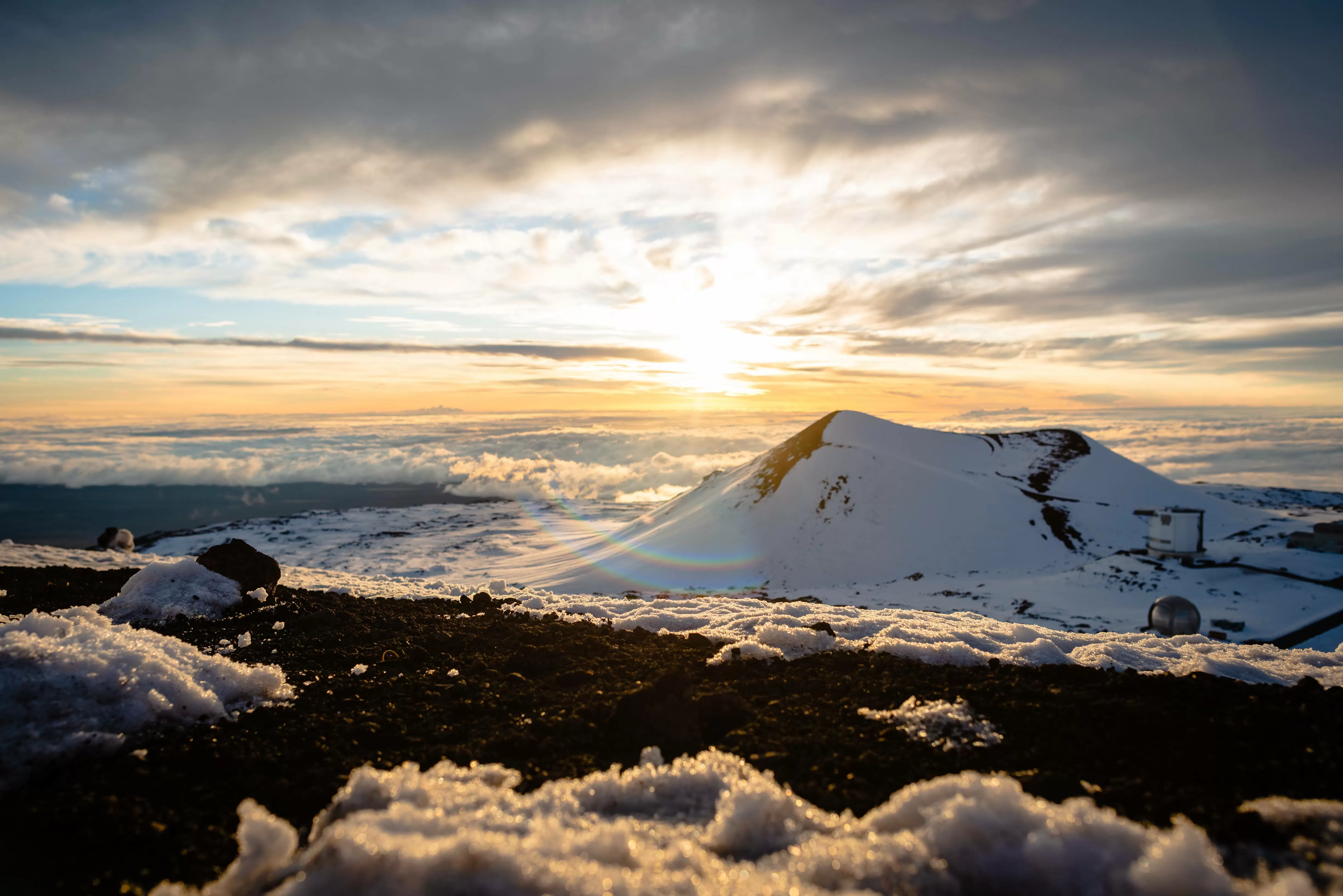 Heavy Snow Warning as 8 Inches Set to Hit Hawaii