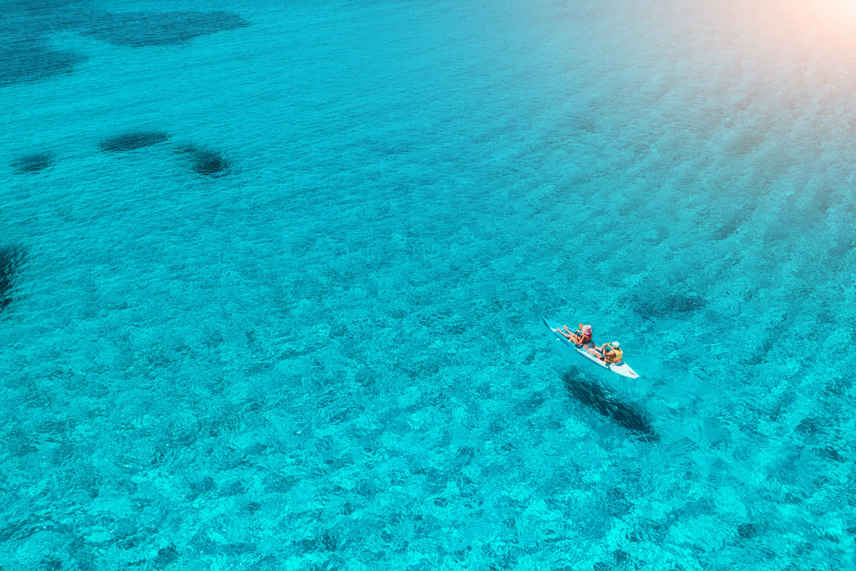 Women Go Kayaking in Australia, Horror Over What They See Lurking in Water 