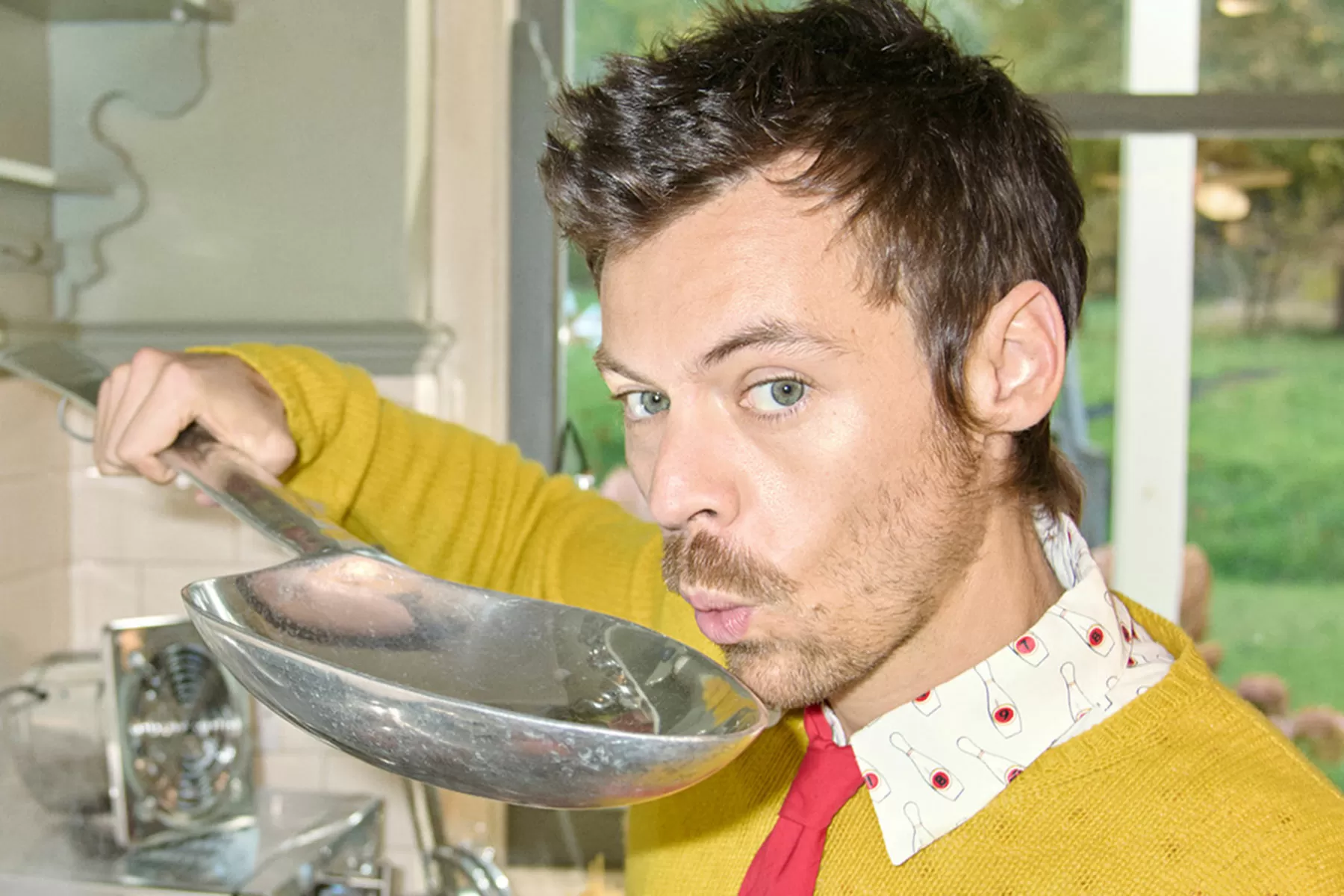 Harry Styles Appears to Reveal the Date He Finished ‘Kiss All the Time. Disco, Occasionally’
