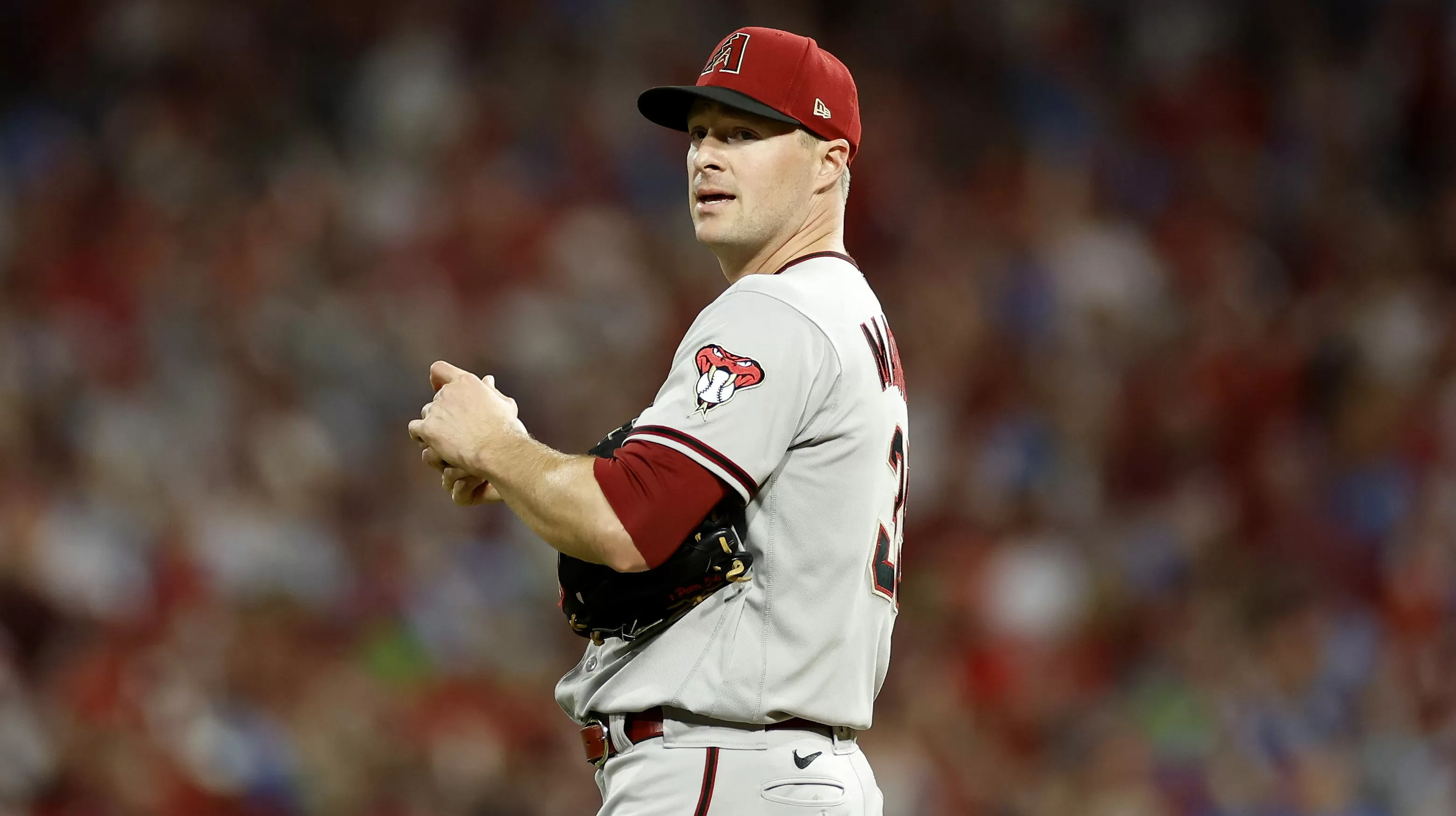 Blue Jays Sign Former All-Star Reliever to Bolster Bullpen