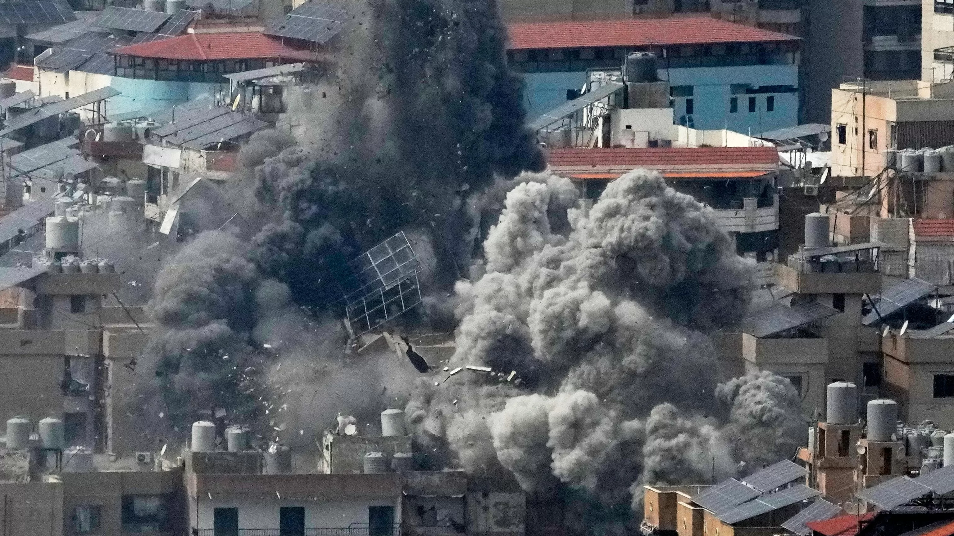 Iranian attacks target Gulf States as US warns bombing will intensify