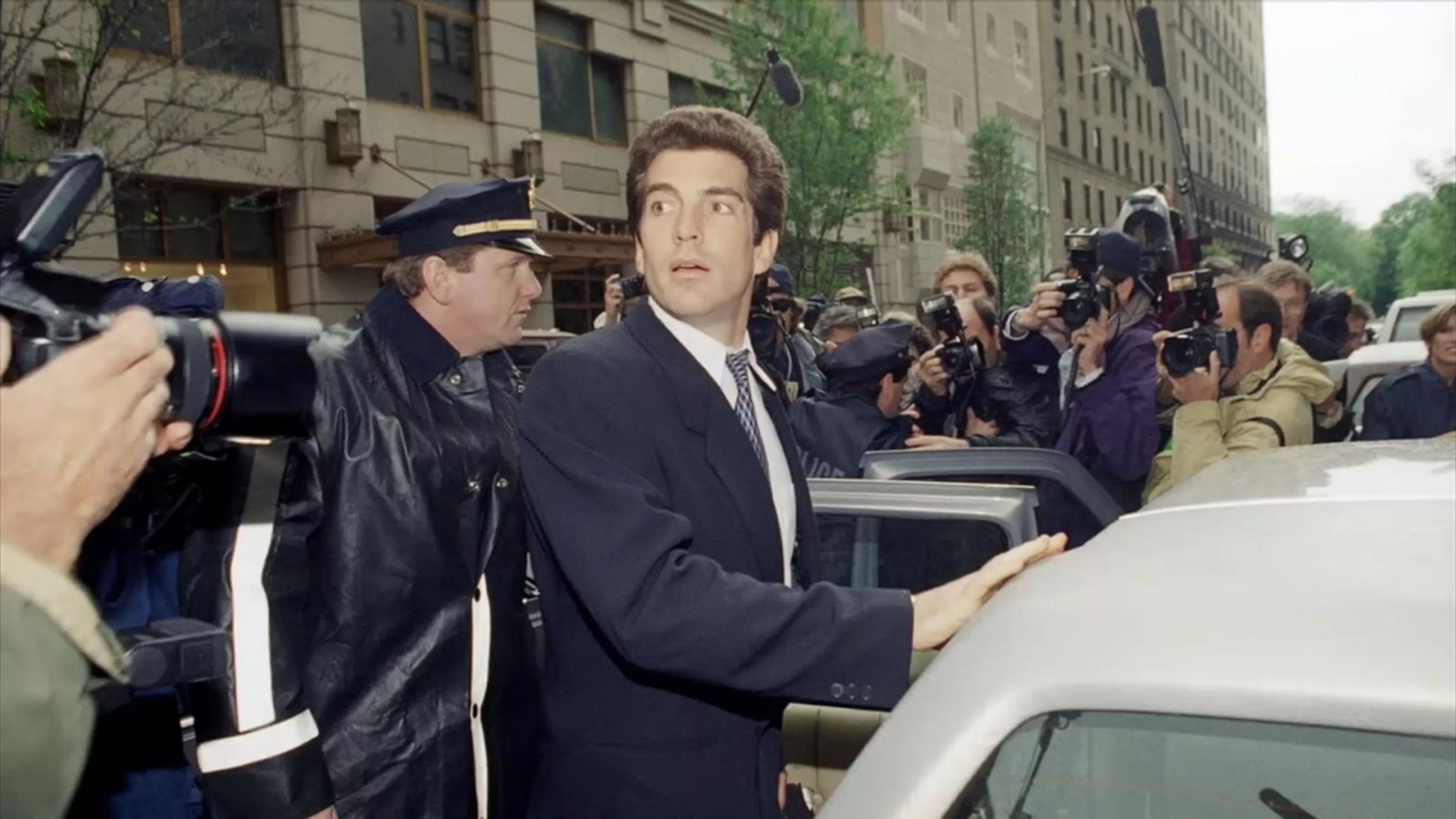 WATCH: Gen Z's nostalgia for the 1990s