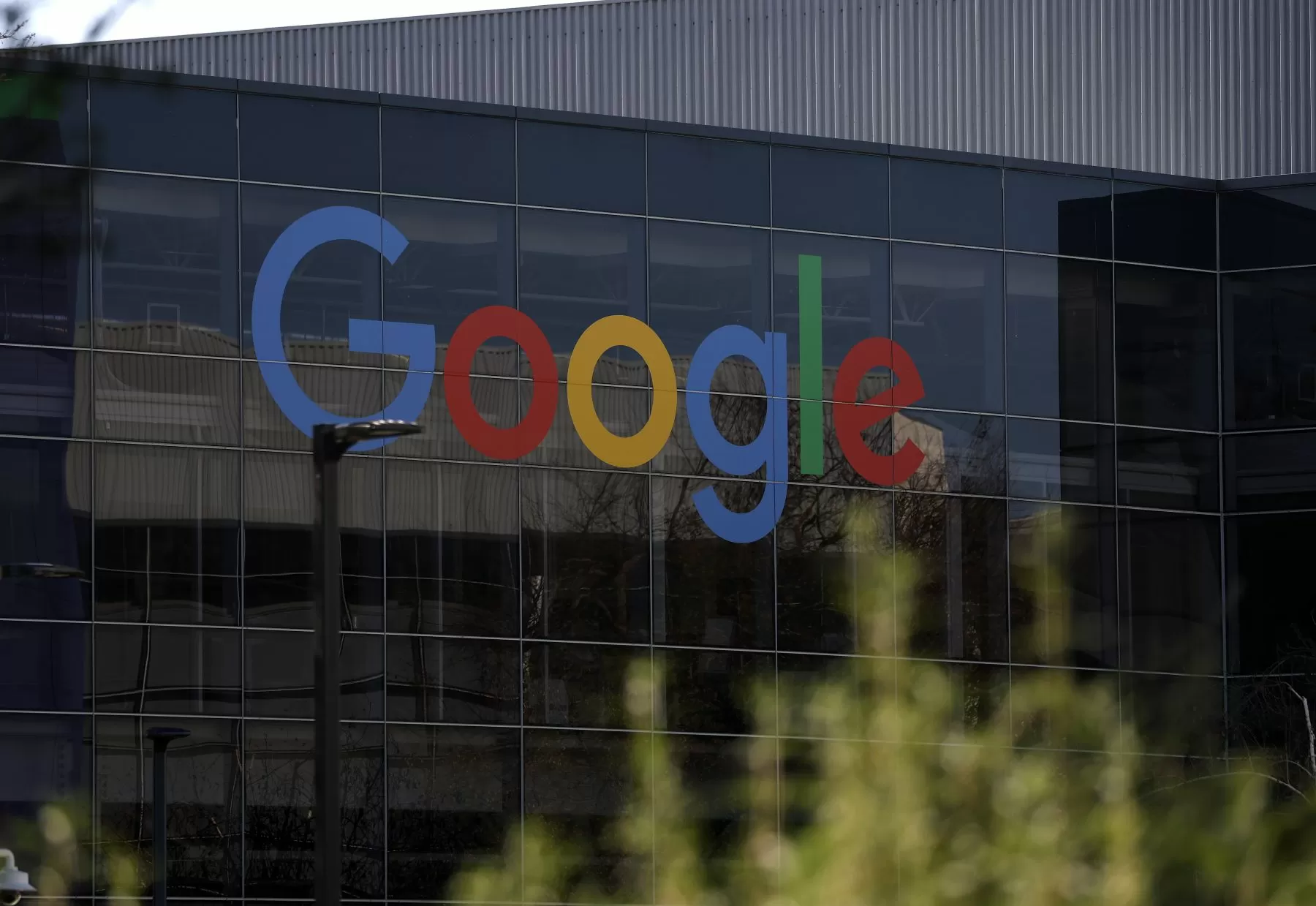 Google Pulled Into AI Music Litigation Fray as Indie Artists Claim Lyria 3 Stole YouTube Songs