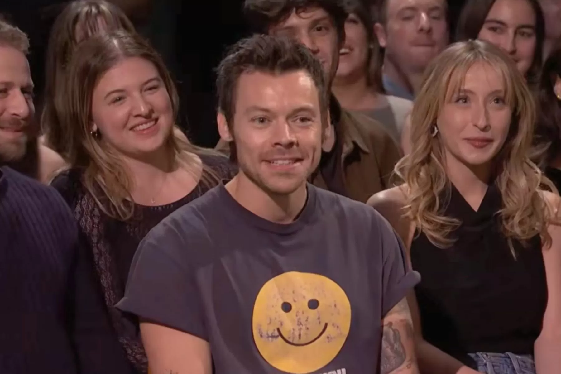 Harry Styles Makes Surprise Cameo During Ryan Gosling’s ‘SNL’ Monologue