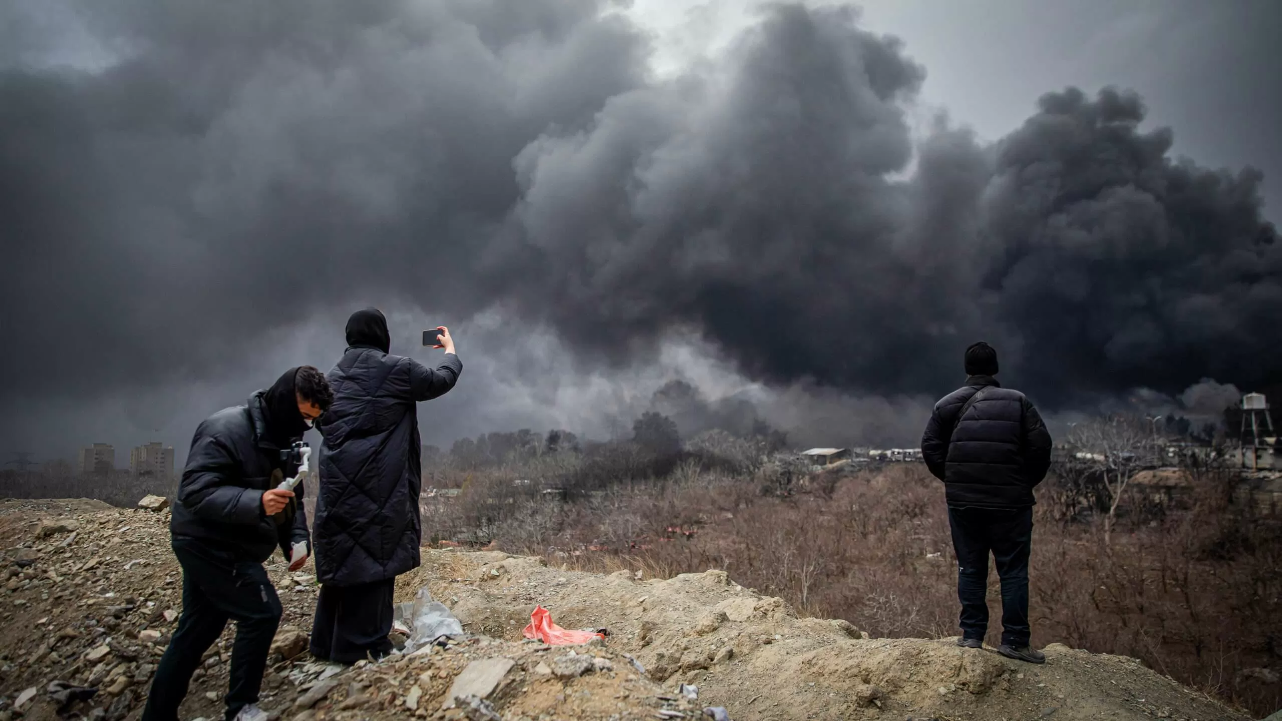 What Is Life Like Beneath the Bombs of the Iran War?
