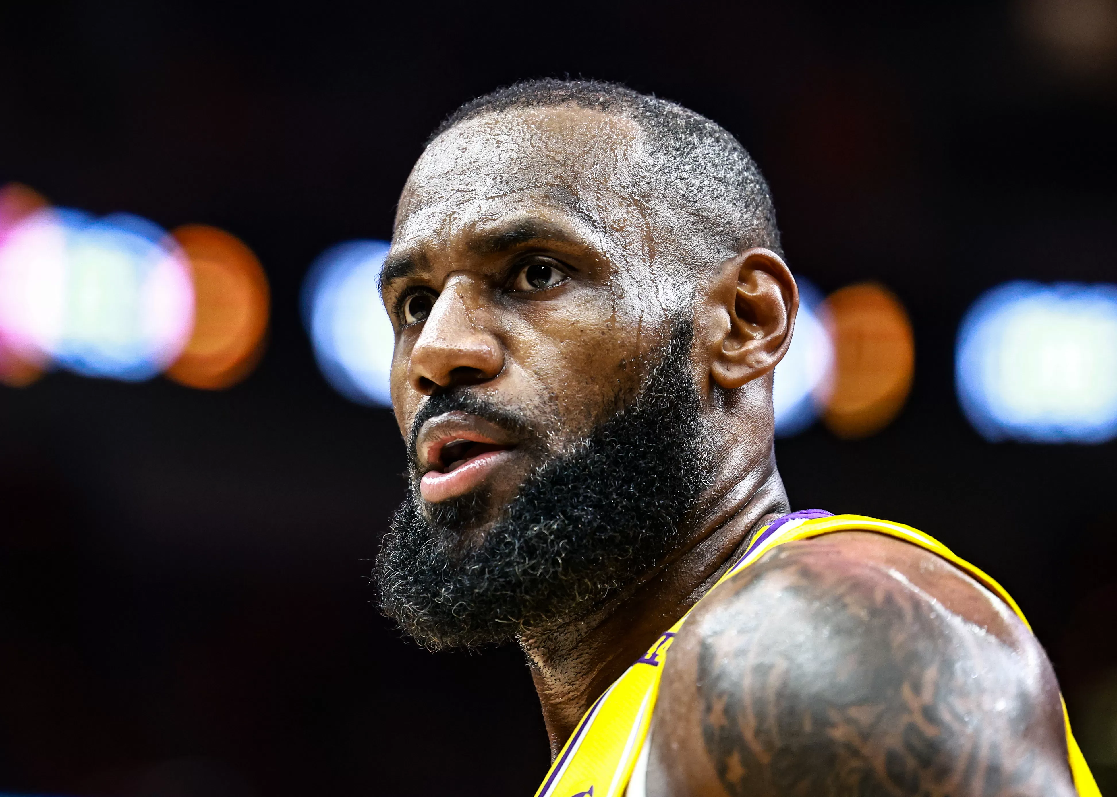 Los Angeles Lakers Star LeBron James Made NBA History In Mavs Game