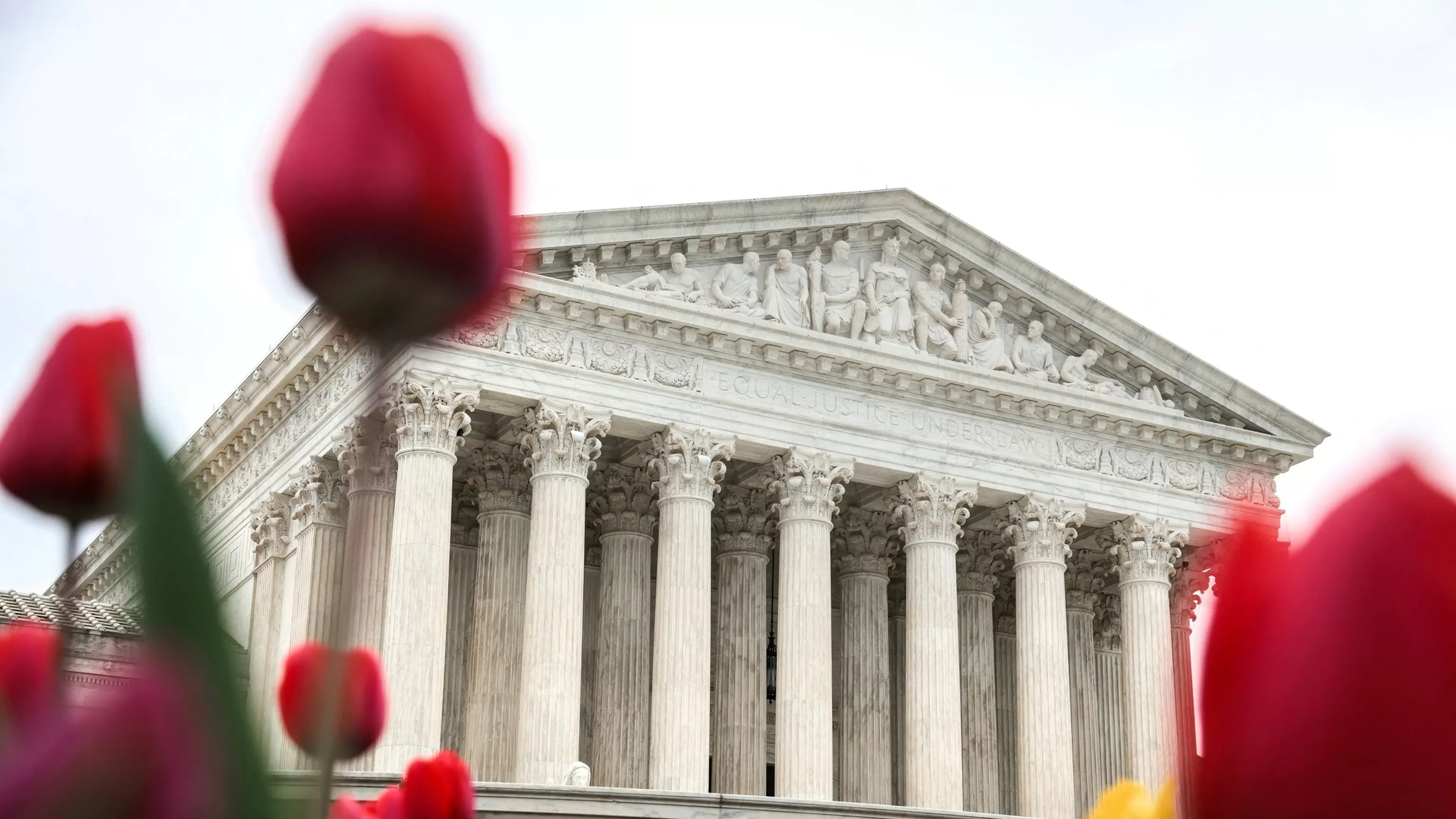 Supreme Court hears Trump bid to end birthright citizenship