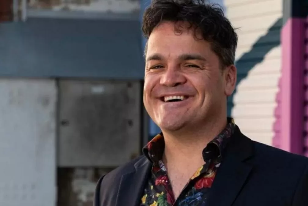 QMusic CEO Kris Stewart Steps Down After Five Years