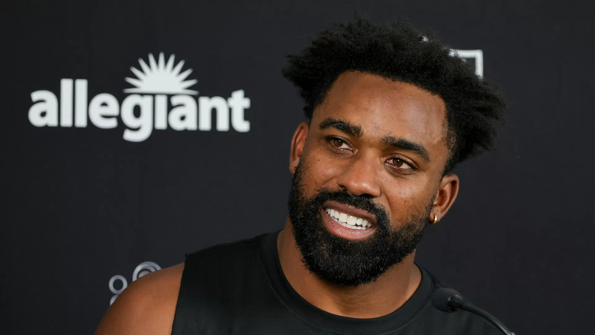 Seahawks Urged to See Speedy RB as Free Agent Option Amid NFL Draft Uncertainty