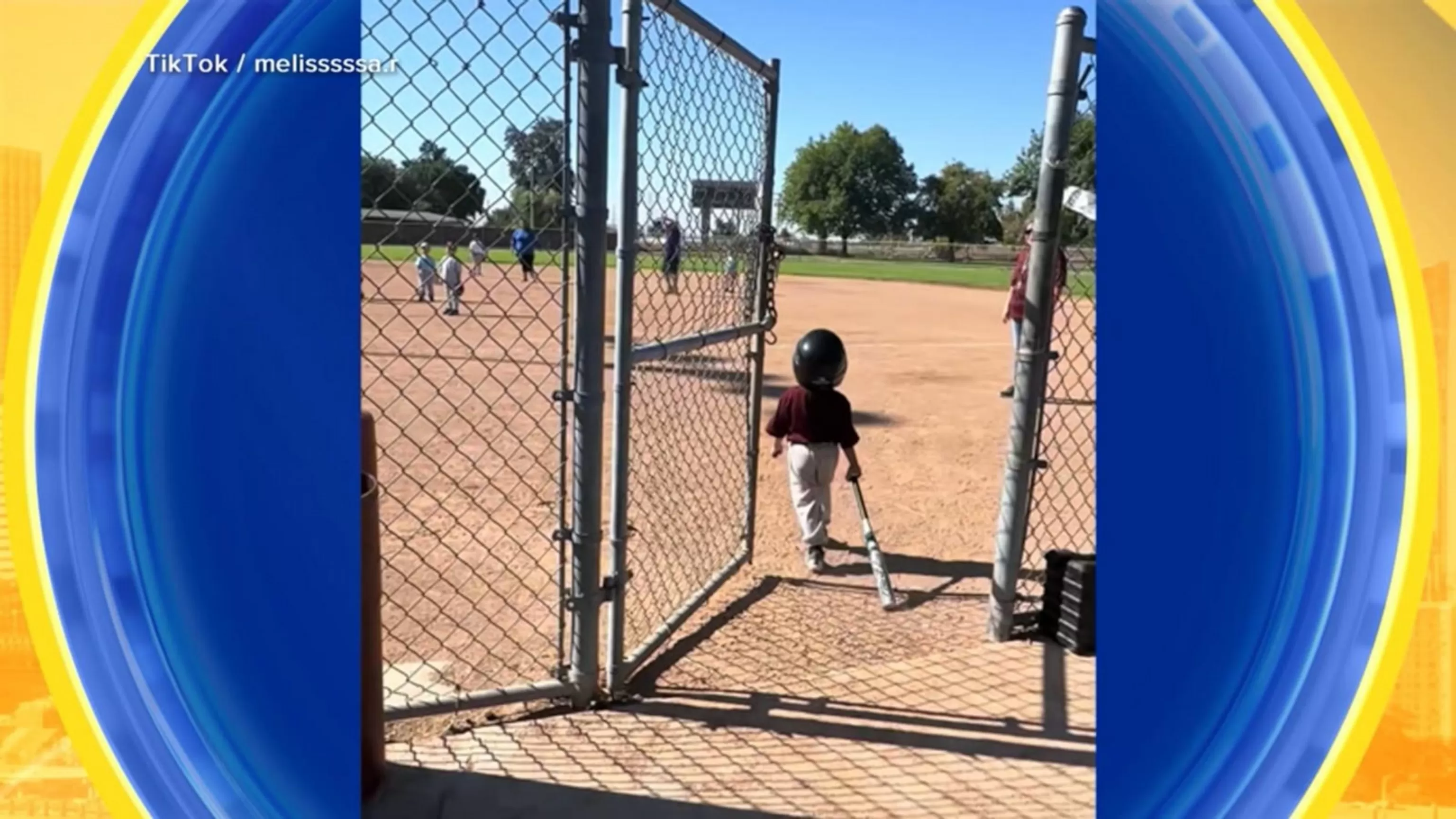 WATCH: A little leaguer goes for a walk