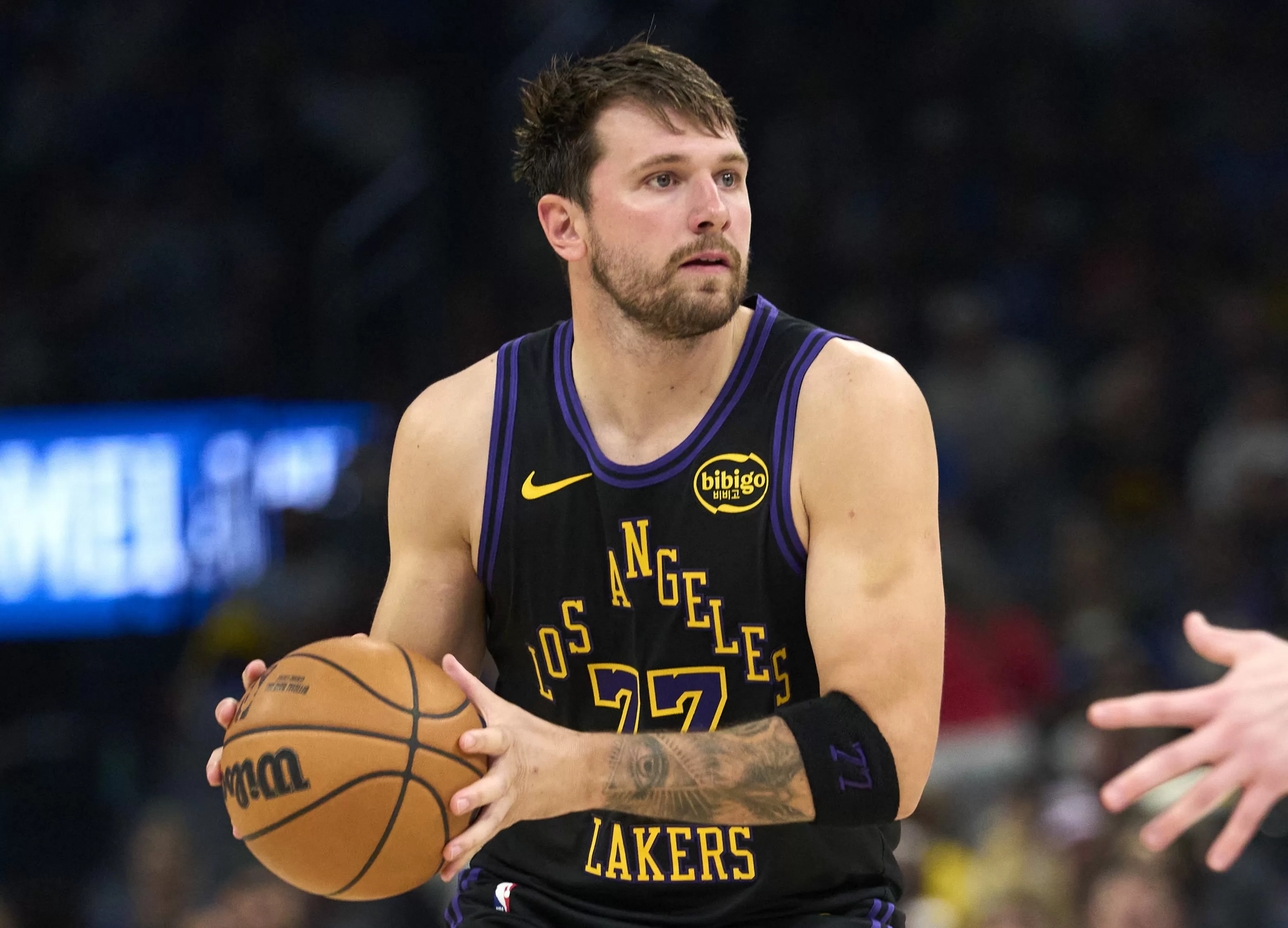 Lakers Hit With More Bad News on Luka Doncic Hamstring Injury