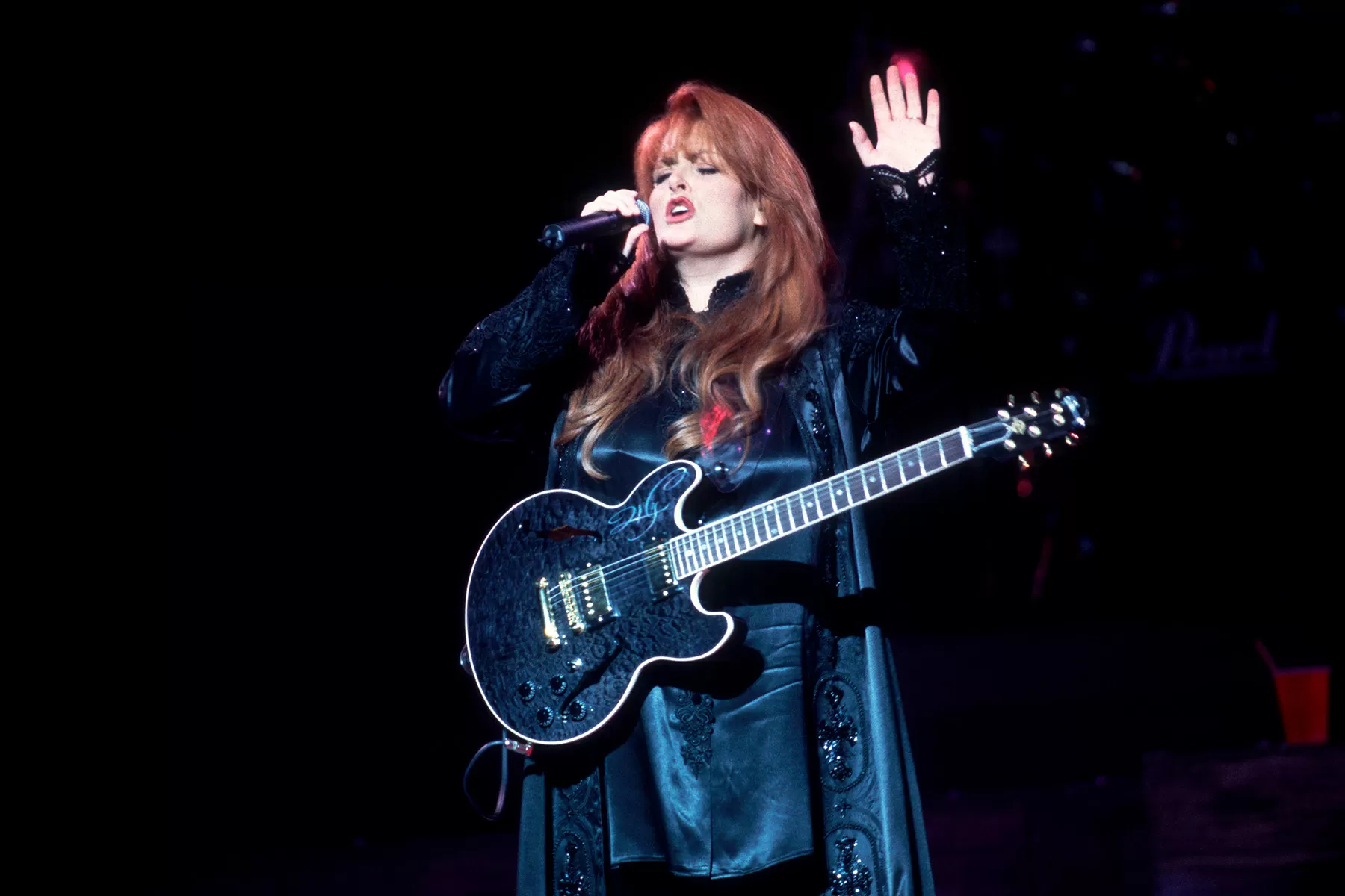 Chart Rewind: In 1996, Wynonna Judd Notched Another ‘Be Loved’ No. 1
