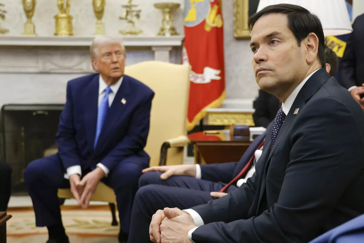 US May 'Reexamine' Relationship With NATO