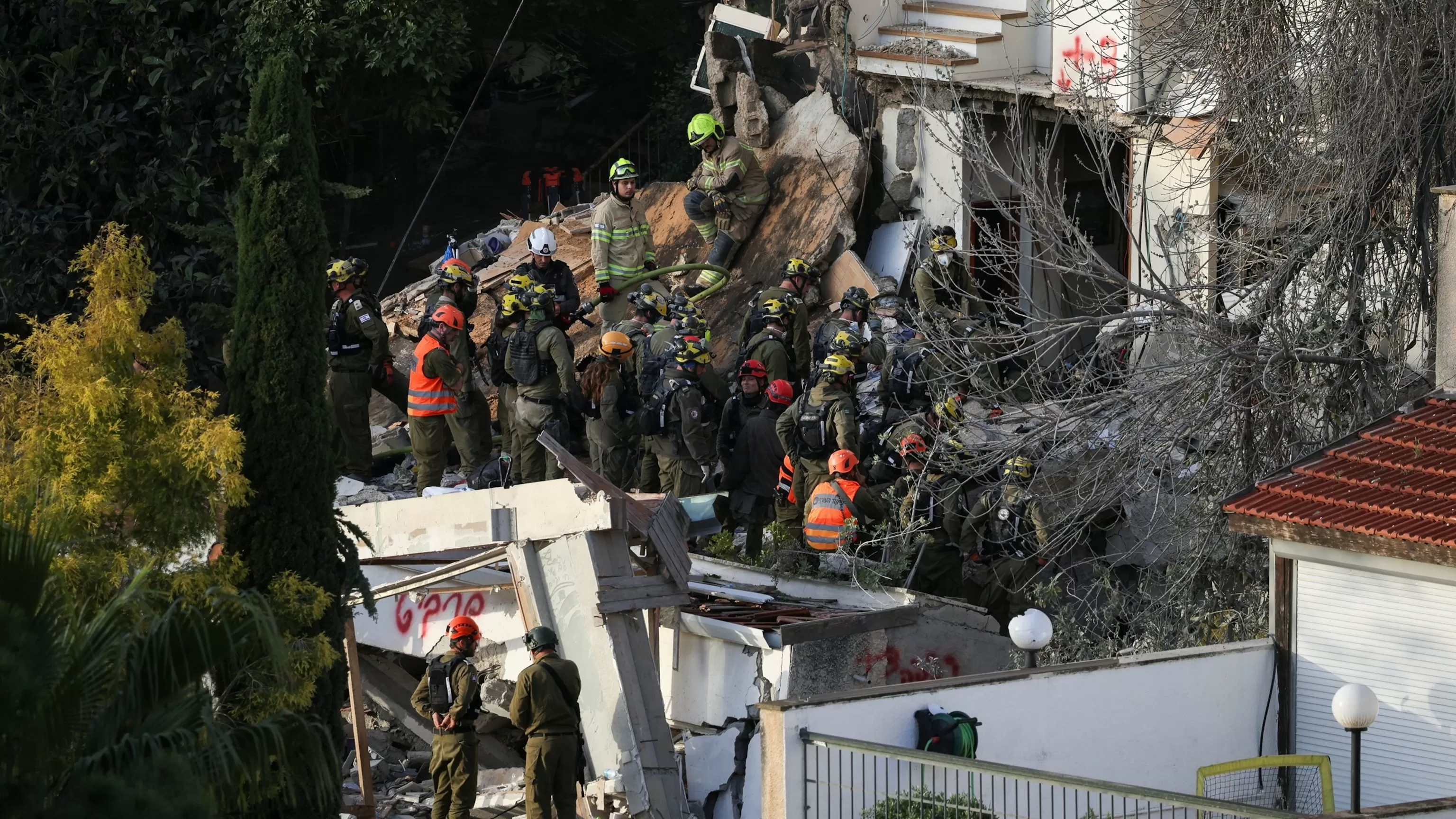 Iran live updates: Casualties reported from missile strikes in Israel