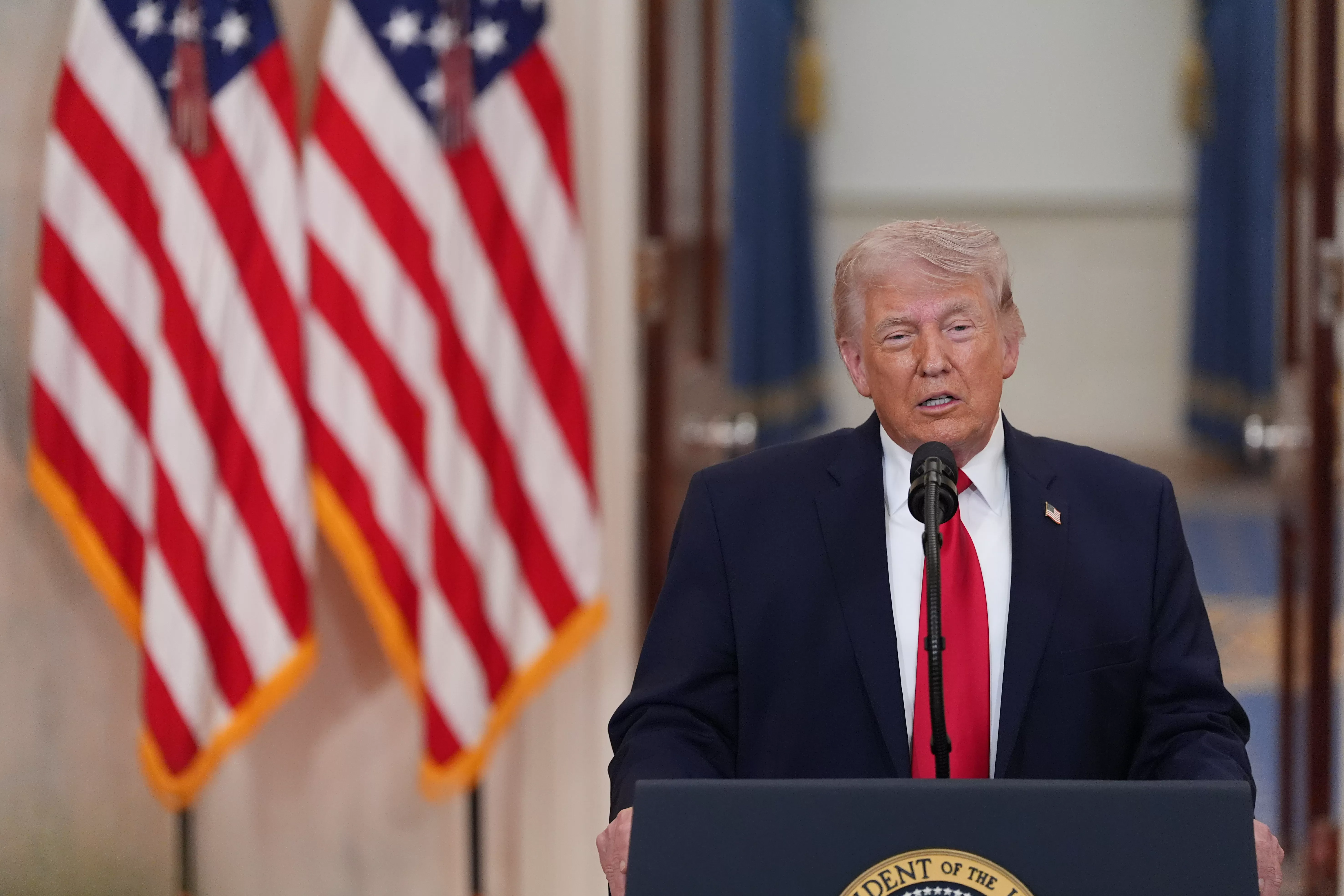 Donald Trump Brags About Economy as More Republicans Turn on Him
